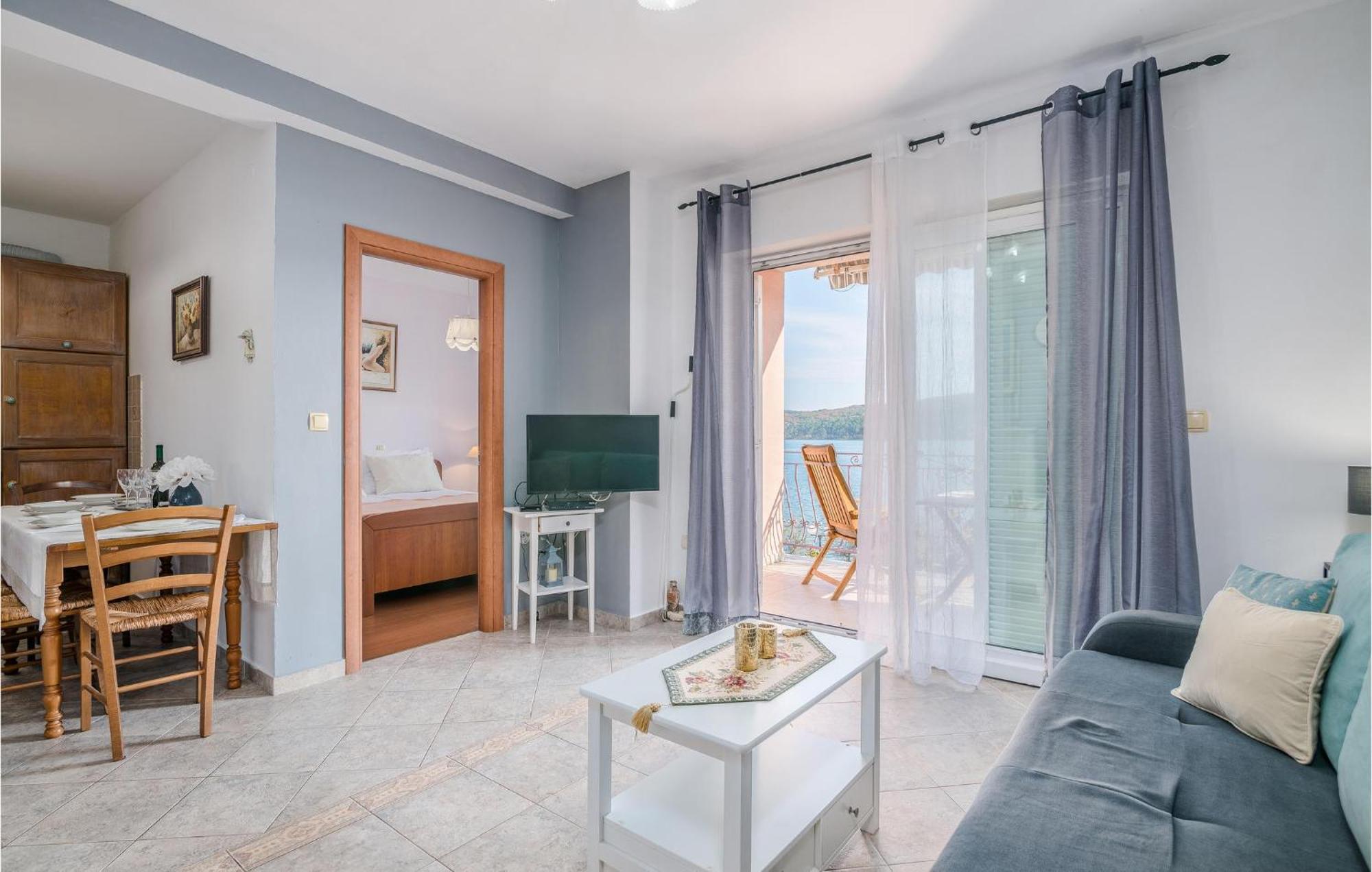 Gorgeous Apartment In Cizici With House Sea View 外观 照片