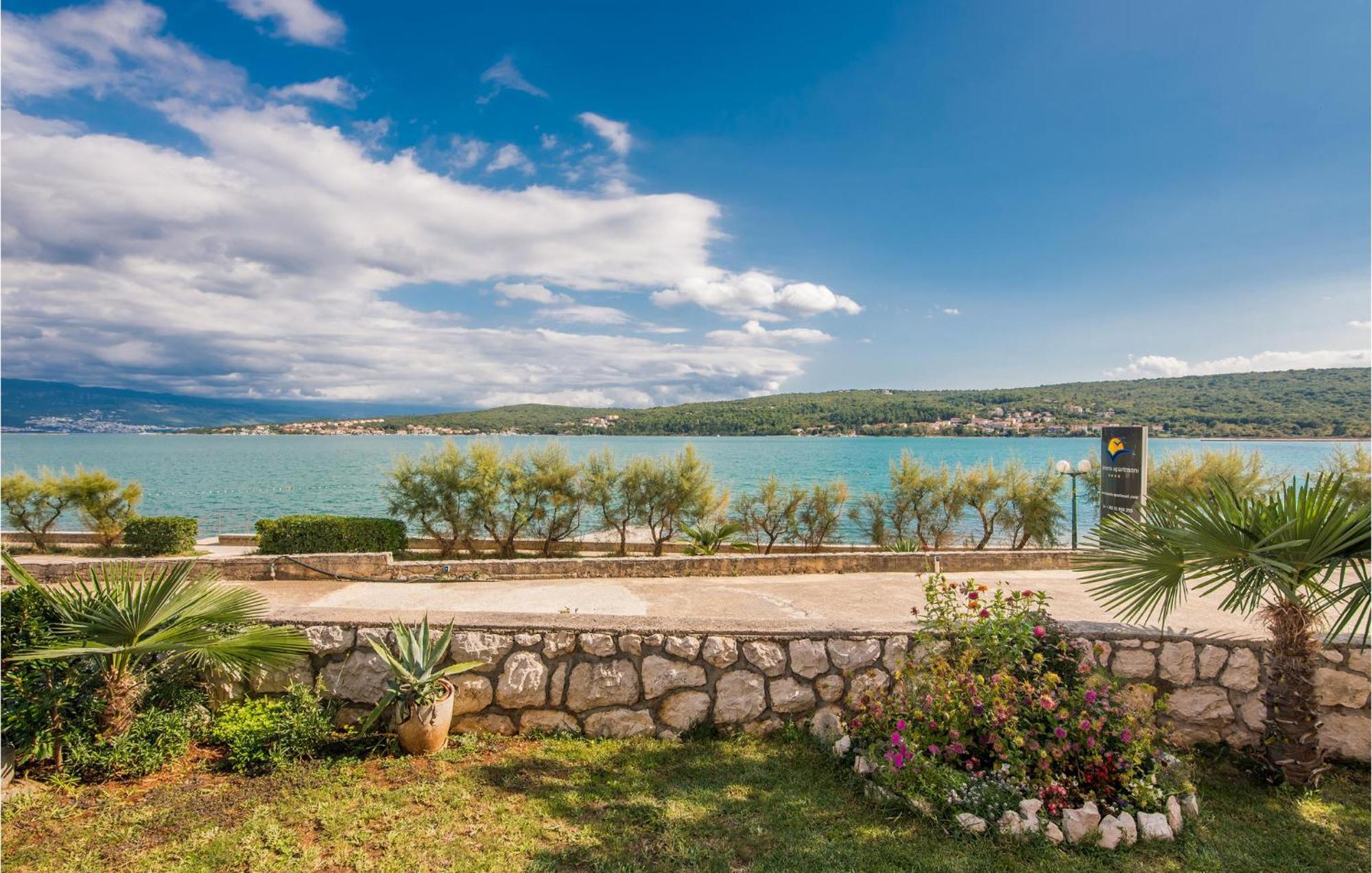Gorgeous Apartment In Cizici With House Sea View 外观 照片